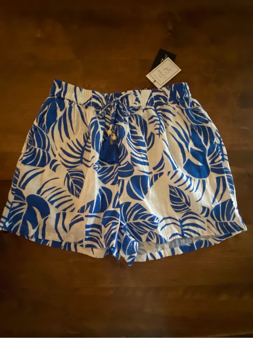 Women's Blue Leaf-Print Drawstring Bermuda Shorts